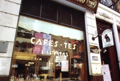 el-gato-negro-cafe-1.jpg