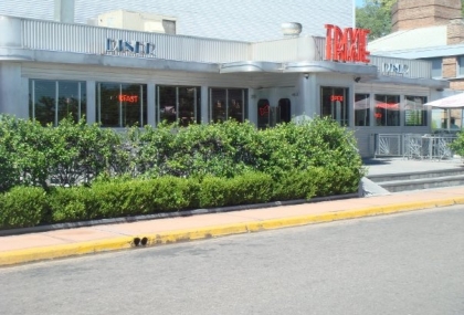 trixie-american-food-restaurante-costa-salguero-1.jpg
